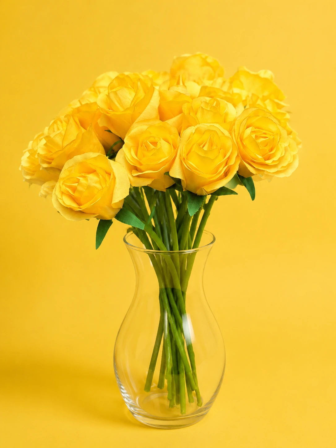 گل مصنوعی رز دسته 10 عددی زرد مدل rose