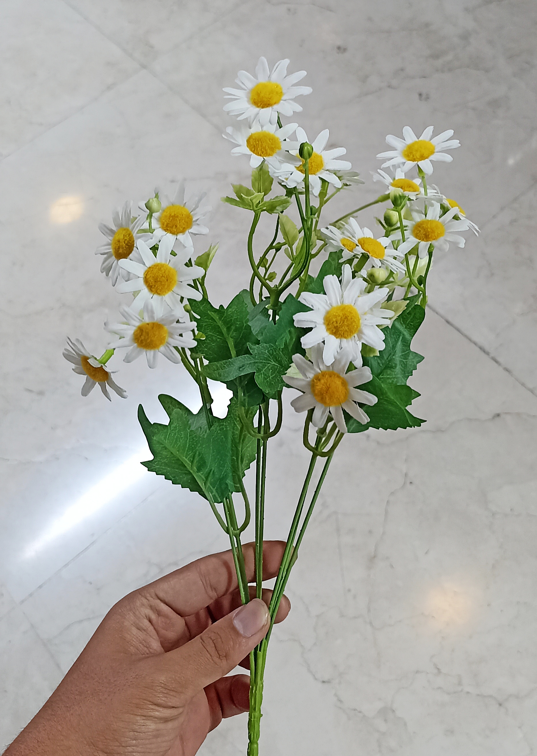 بوته بابونه مصنوعی سفید و زرد مدل 536