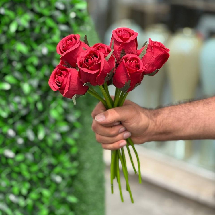 دسته گل رز باکارا مصنوعی 10 عددی رنگ قرمز مدل bakara کد 89